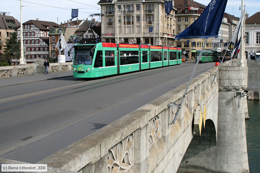 Basel - Straßenbahn - 312
/ Bild: basel312_bk0803300102.jpg