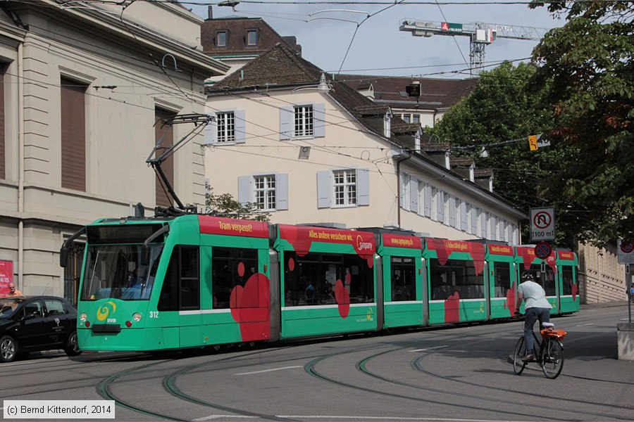 Basel - Straßenbahn - 312
/ Bild: basel312_bk1408110482.jpg