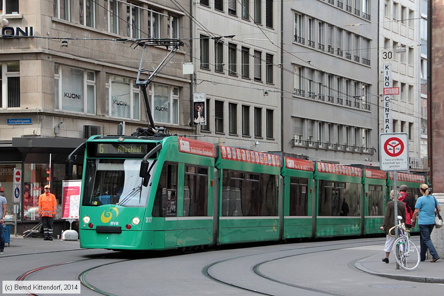 Basel - Straßenbahn - 317
/ Bild: basel317_bk1408110433.jpg