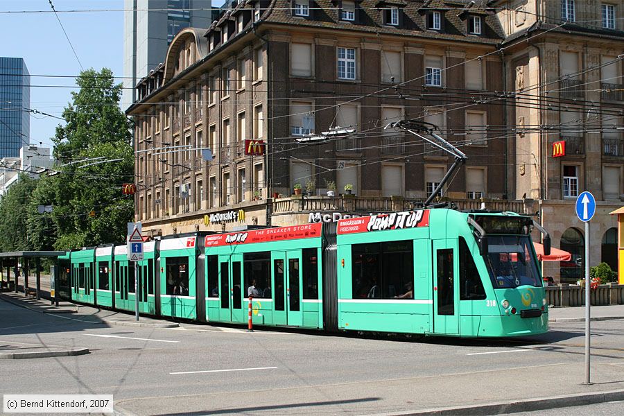 Basel - Straßenbahn - 318
/ Bild: basel318_bk0708060052.jpg