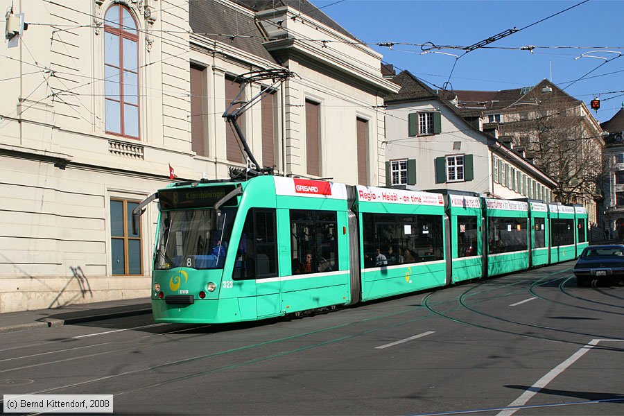 Basel - Straßenbahn - 323
/ Bild: basel323_bk0802240386.jpg
