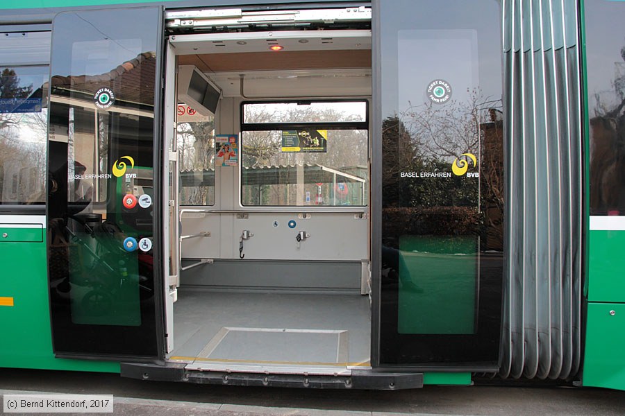 Basel - Straßenbahn - 5006
/ Bild: basel5006_bk1701270093.jpg