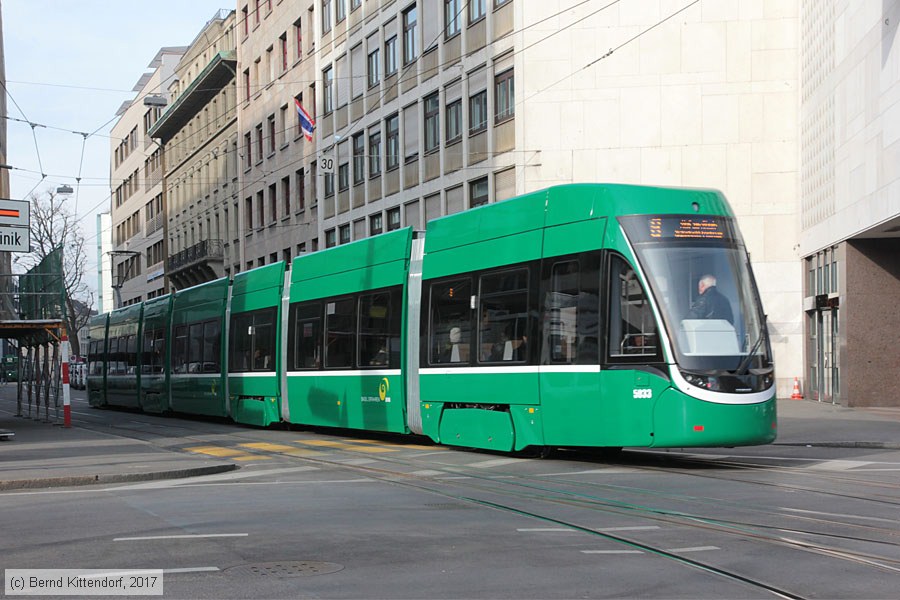 Basel - Straßenbahn - 5033
/ Bild: basel5033_bk1701270125.jpg Basel - Straßenbahn - 5033
/ Bild: basel5033_bk1701270125.jpg