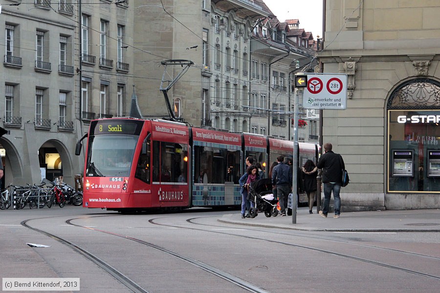 Bern - Straßenbahn - 654
/ Bild: bern654_bk1310020558.jpg