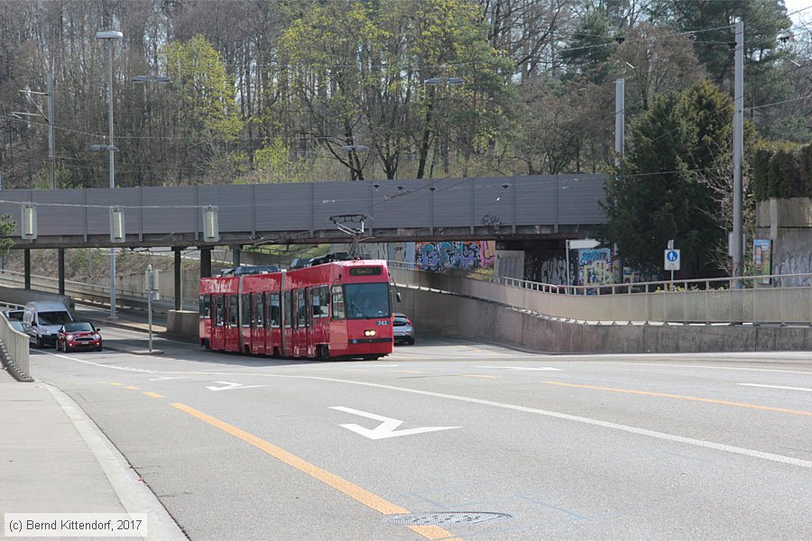 Bern - Straßenbahn - 742
/ Bild: bern742_bk1703290109.jpg