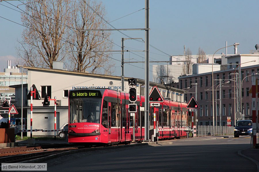 Bern - Straßenbahn - 765
/ Bild: bern765_bk1703270236.jpg