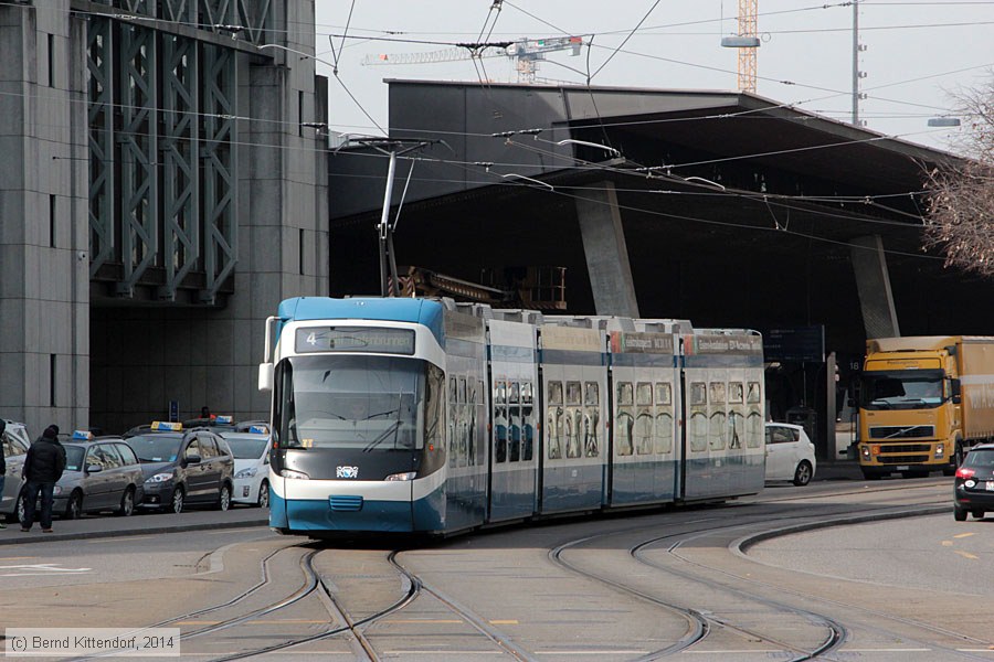 Zürich - Straßenbahn - 3001
/ Bild: zuerich3001_bk1403110230.jpg