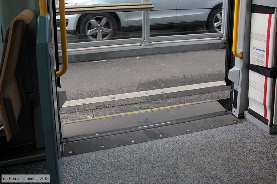Z&uuml;rich - Stra&szlig;enbahn - 3010 - Innenansicht
/ Bild: zuerich3010_bk1309170331.jpg