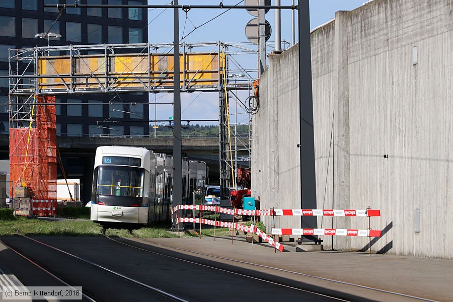 Zürich - Straßenbahn - 3071
/ Bild: zuerich3071_bk1804220219.jpg