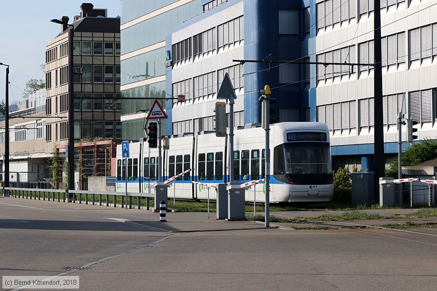 Zürich - Straßenbahn - 3071
/ Bild: zuerich3071_bk1804220285.jpg