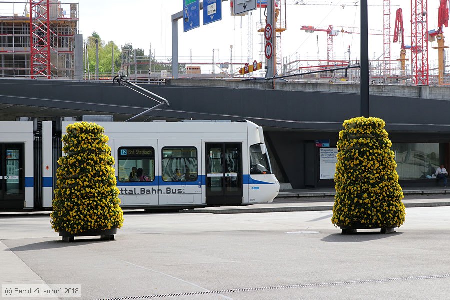 Zürich - Straßenbahn - 3071
/ Bild: zuerich3071_bk1804230109.jpg
