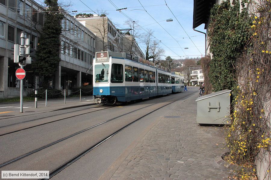 Zürich - Straßenbahn - 2098
/ Bild: zuerich2098_bk1403110558.jpg
