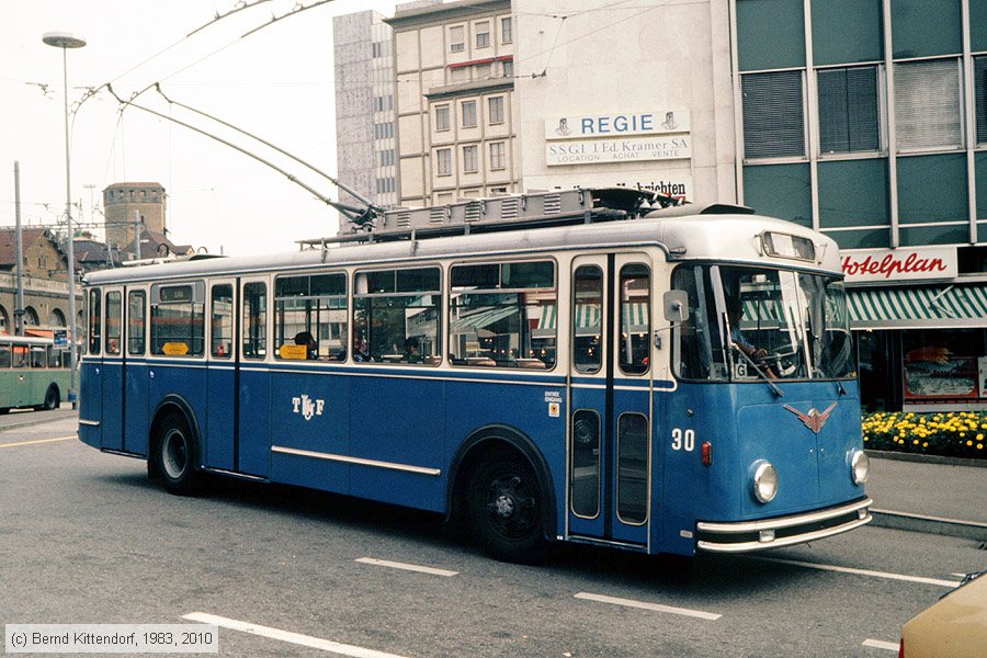 Fribourg - O-Bus - 30
/ Bild: fribourg30_vb009626.jpg