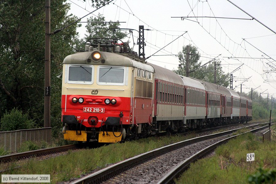 Česk&eacute; Dr&aacute;hy - 242210-3
/ Bild: cd2422103_bk0809160475.jpg