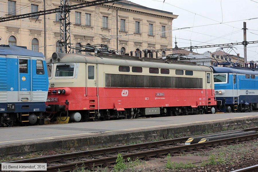 Česk&eacute; Dr&aacute;hy - 242261-6
/ Bild: cd2422616_bk1510130062.jpg