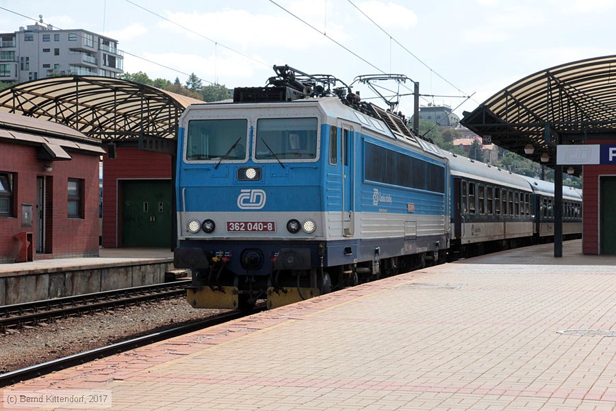 Česk&eacute; Dr&aacute;hy - 362040-8
/ Bild: cd3620408_bk1708080147.jpg