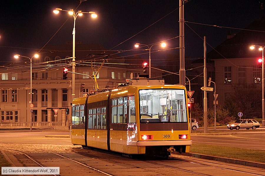 Straßenbahn Plzeň - 309
/ Bild: plzen309_cw1110170467.jpg