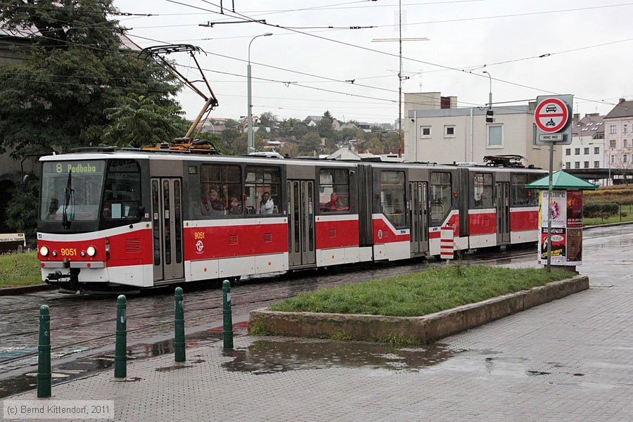 Straßenbahn Praha - 9051
/ Bild: praha9051_bk1110190087.jpg Straßenbahn Praha - 9051
/ Bild: praha9051_bk1110190087.jpg
