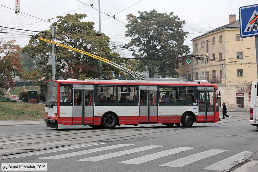 Trolleybus Brno - 3245
/ Bild: brno3245_bk1510130406.jpg