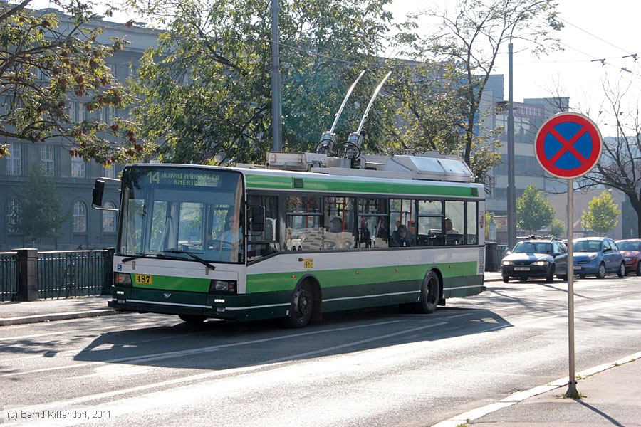 Trolleybus Plzeň - 487
/ Bild: plzen487_bk1110170363.jpg