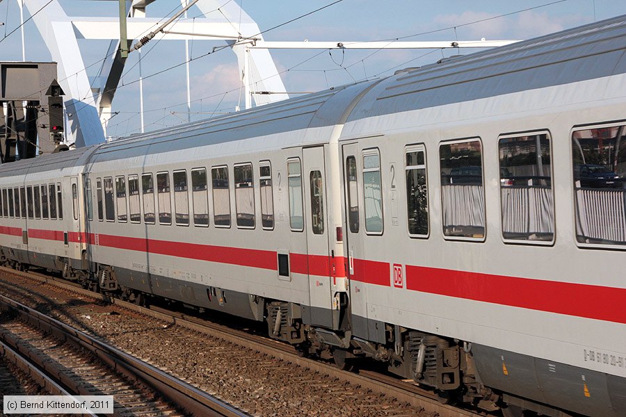 Deutsche Bahn - 61802095636-2
/ Bild: db618020956362_bk1108300033.jpg