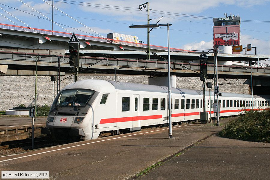 Deutsche Bahn - 51808095010-9
/ Bild: db518080950109_bk0709290005.jpg