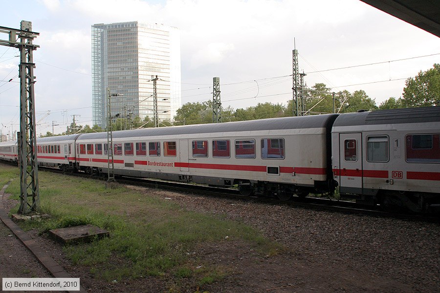 Deutsche Bahn - 61808890511-1
/ Bild: db618088905111_bk1005180054.jpg