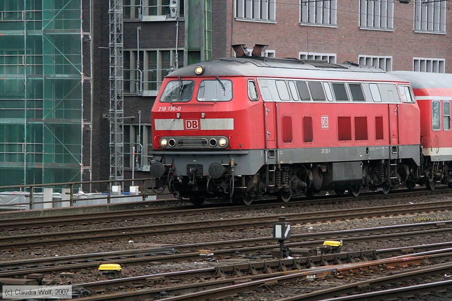 Deutsche Bahn - 218136-0
/ Bild: db2181360_cw0710030110.jpg