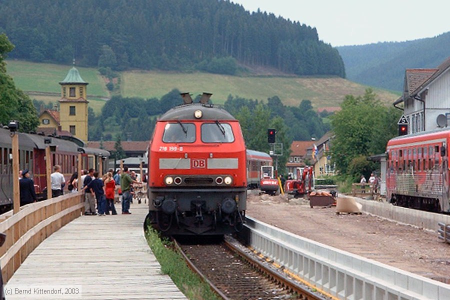 Deutsche Bahn - 218199-8
/ Bild: db2181998_9504.jpg Deutsche Bahn - 218199-8
/ Bild: db2181998_9504.jpg