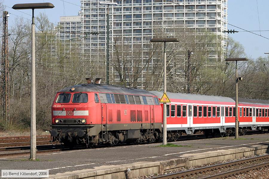 Deutsche Bahn - 218246-7
/ Bild: db2182467_bk0604070001.jpg Deutsche Bahn - 218246-7
/ Bild: db2182467_bk0604070001.jpg