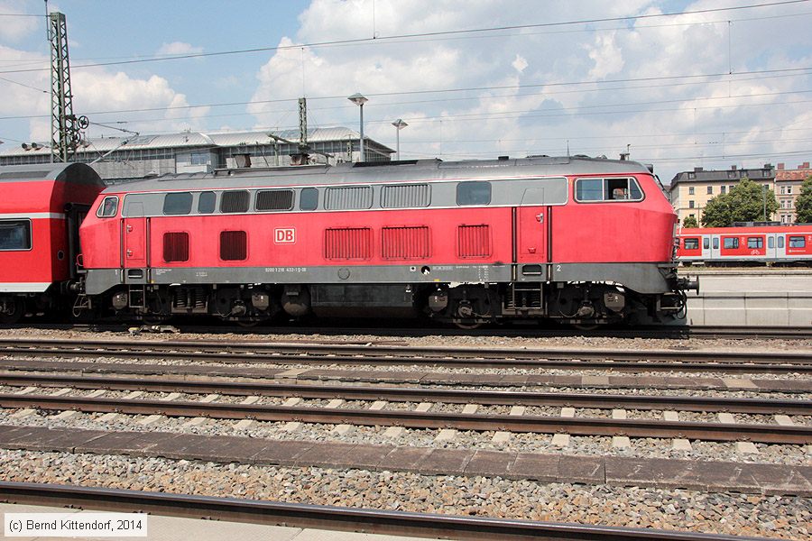Deutsche Bahn - 218433-1
/ Bild: db2184331_bk1406190063.jpg