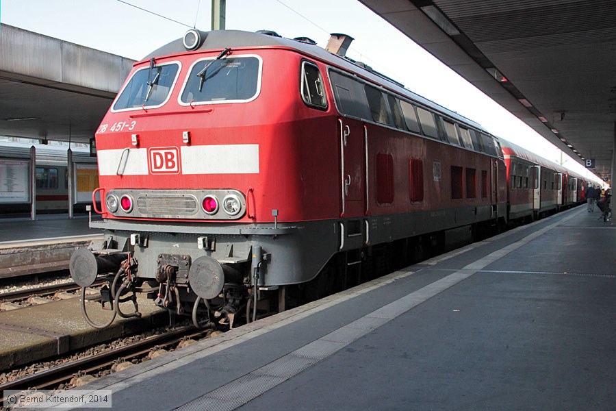 Deutsche Bahn - 218451-3
/ Bild: db2184513_bk1409030024.jpg Deutsche Bahn - 218451-3
/ Bild: db2184513_bk1409030024.jpg