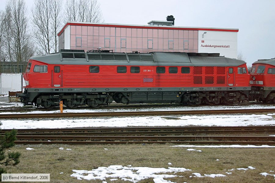 Deutsche Bahn - 233264-1
/ Bild: db2332641_bk0603160103.jpg