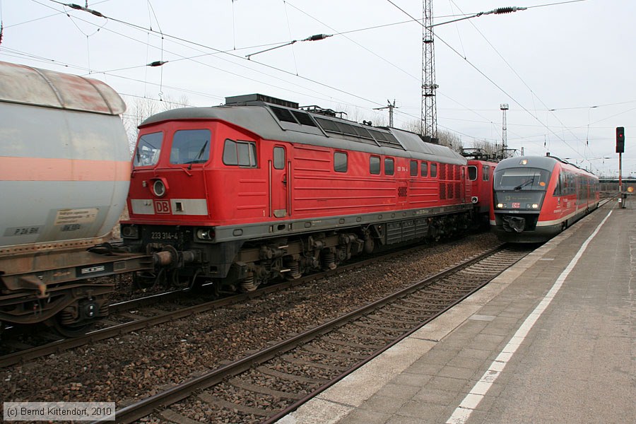 Deutsche Bahn - 233314-4
/ Bild: db2333144_bk1003160219.jpg Deutsche Bahn - 233314-4
/ Bild: db2333144_bk1003160219.jpg