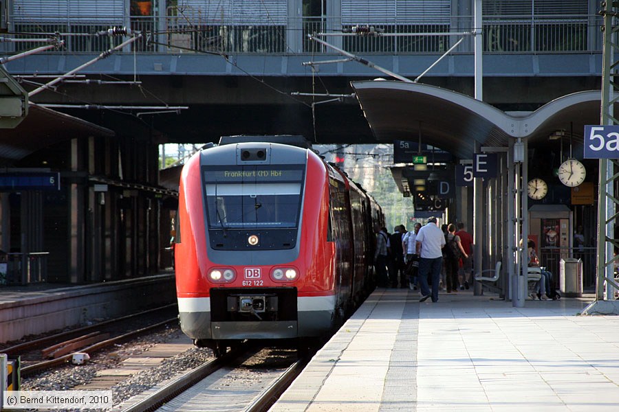 Deutsche Bahn - 612 122
/ Bild: db612122_bk1006240016.jpg