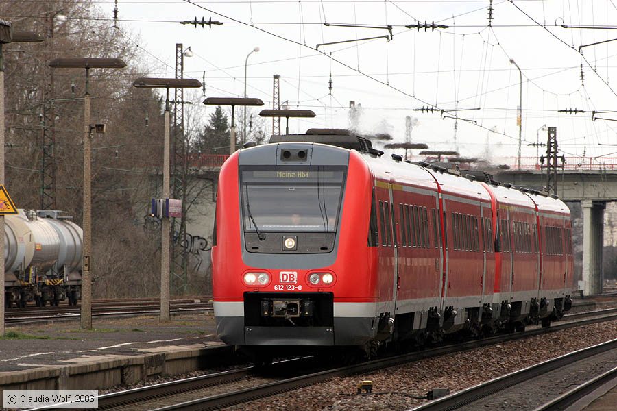 Deutsche Bahn - 612123-0
/ Bild: db6121230_cw0603290017.jpg