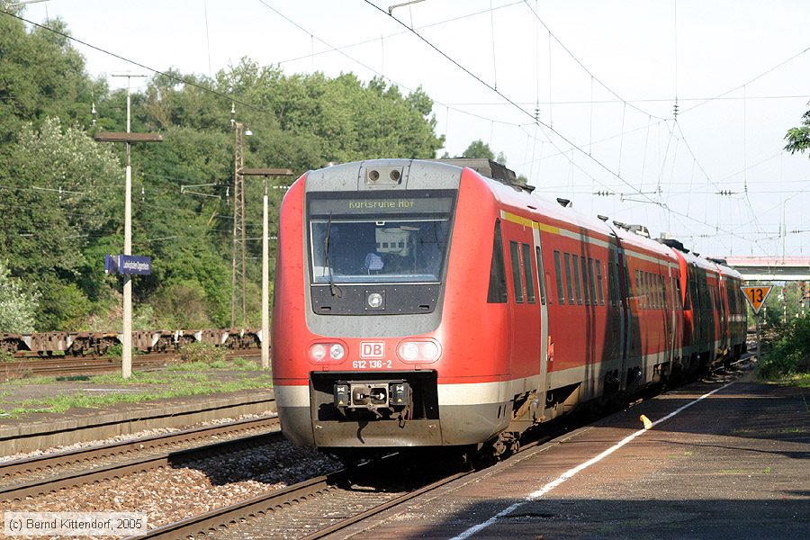 Deutsche Bahn - 612136-2
/ Bild: db6121362_e0022280.jpg