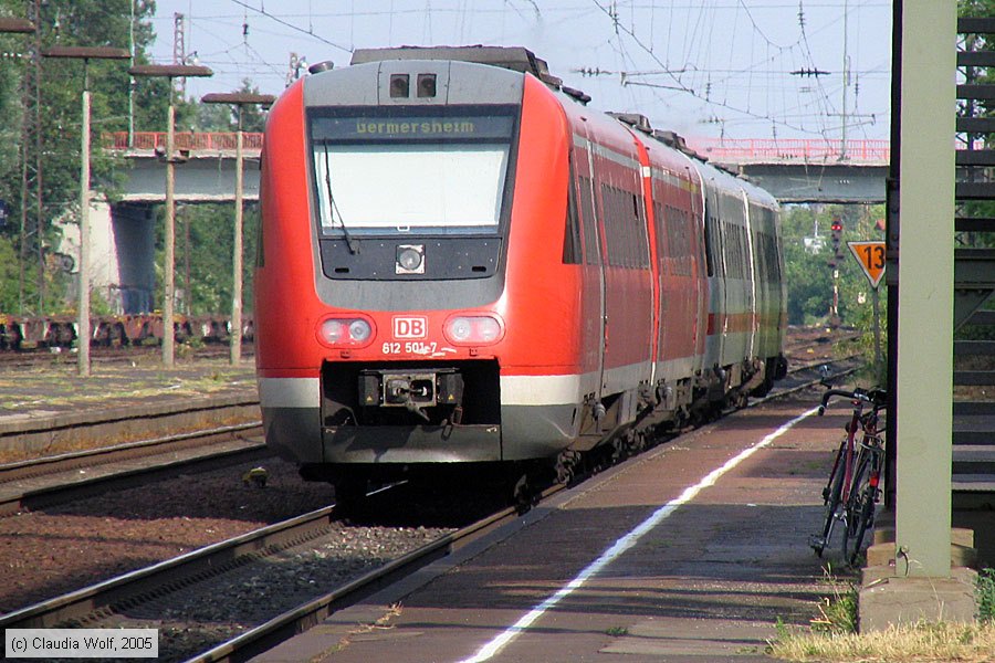 Deutsche Bahn - 612501-7
/ Bild: db6125017_cw014747.jpg Deutsche Bahn - 612501-7
/ Bild: db6125017_cw014747.jpg