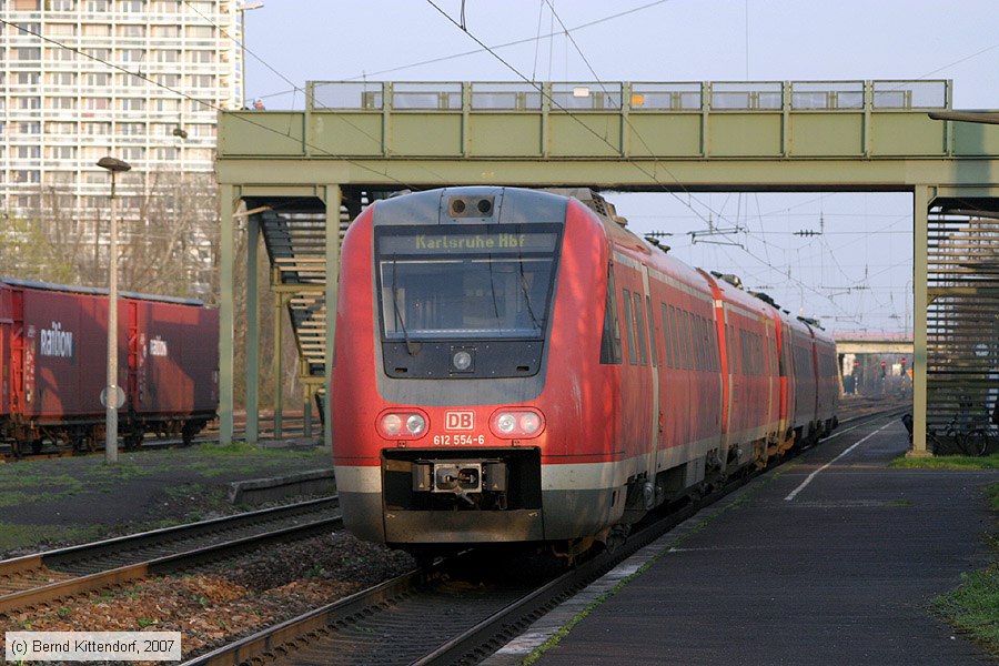 Deutsche Bahn - 612554-6
/ Bild: db6125546_bk0703280053.jpg