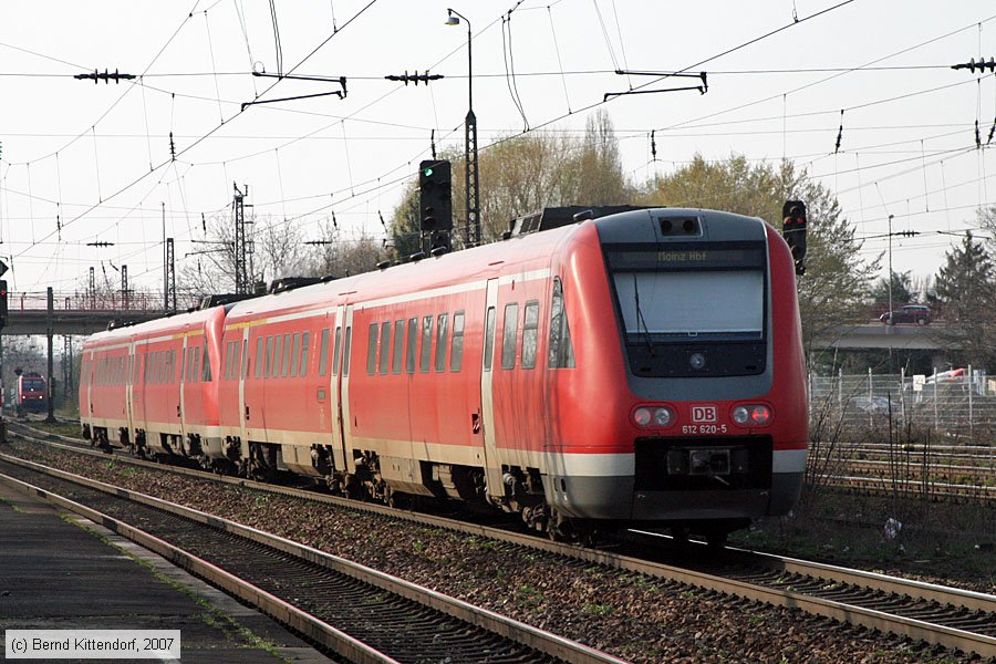 Deutsche Bahn - 612620-5
/ Bild: db6126205_bk0703280003.jpg