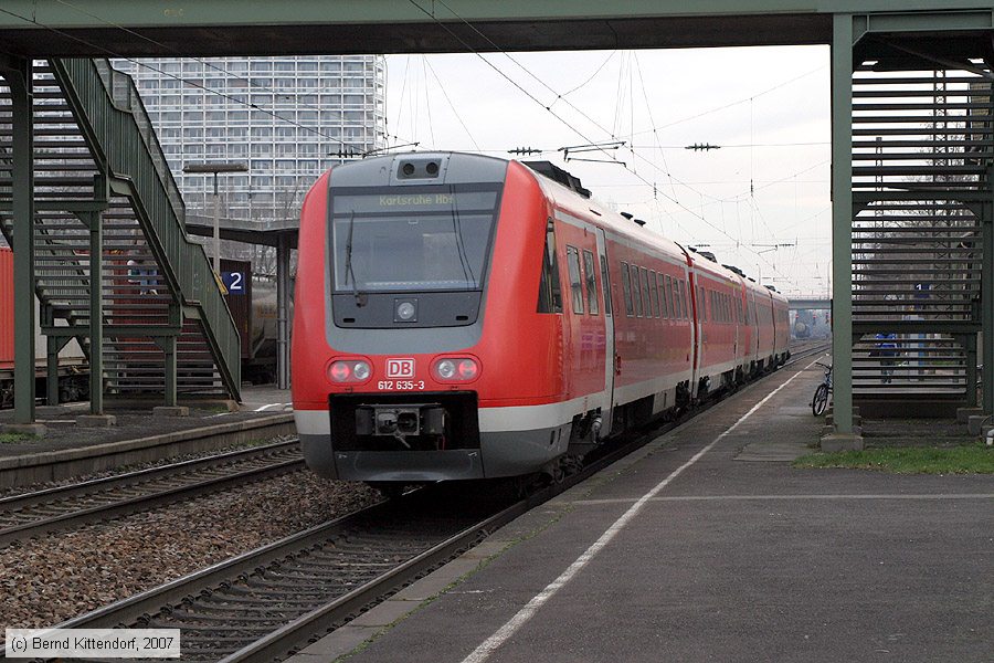 Deutsche Bahn - 612635-3
/ Bild: db6126353_bk0701260021.jpg