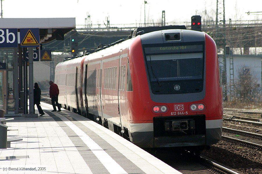 Deutsche Bahn - 612644-5
/ Bild: db6126445_e0015288.jpg