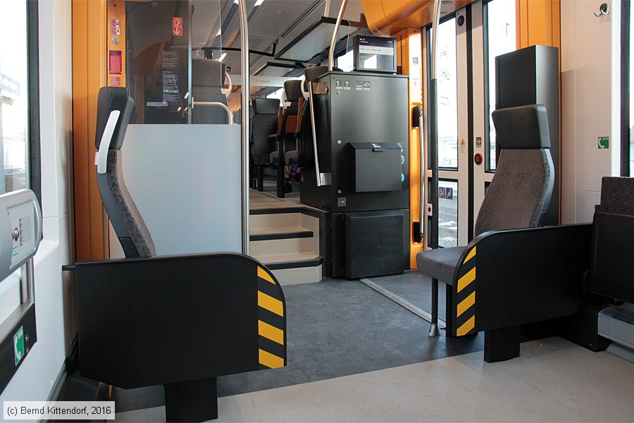 Deutsche Bahn - 622 043 - Innenansicht
/ Bild: db622043_bk1601250038.jpg