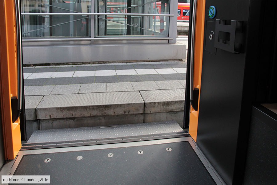 Deutsche Bahn - 623 006 - Innenansicht
/ Bild: db623006_bk1510040147.jpg