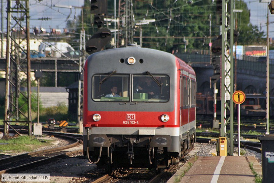 Deutsche Bahn - 628103-4
/ Bild: db6281034_e0023592.jpg