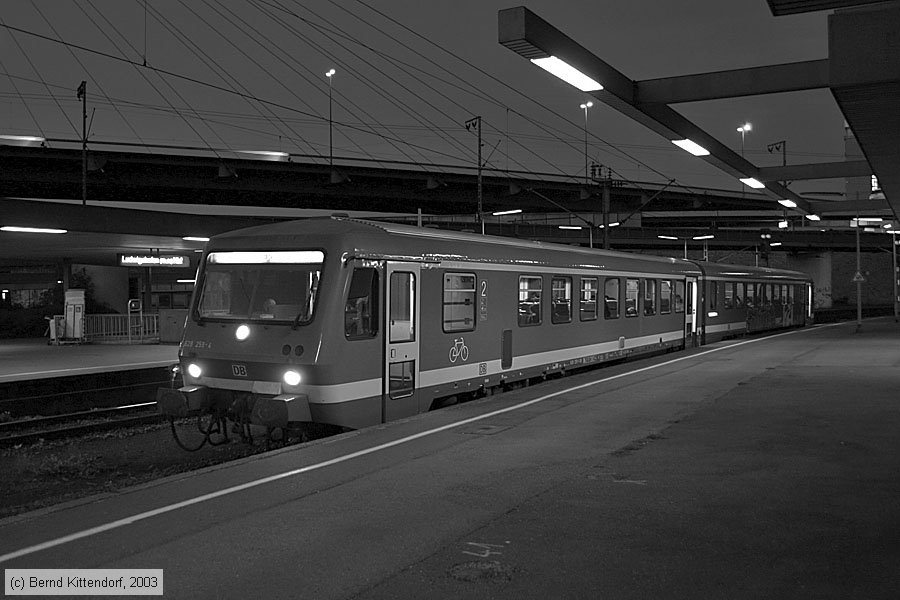 Deutsche Bahn - 628259-4
/ Bild: db6282594_e0000158.jpg