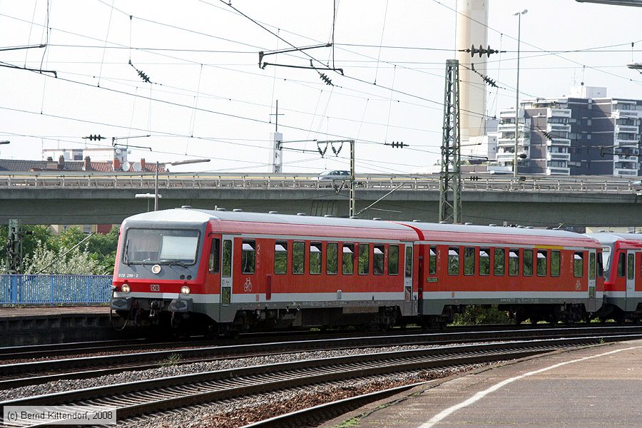 Deutsche Bahn - 628298-2
/ Bild: db6282982_bk0807310080.jpg