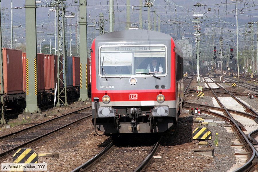 Deutsche Bahn - 628498-8
/ Bild: db6284988_bk0804150079.jpg