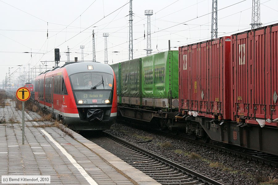 Deutsche Bahn - 642 550
/ Bild: db642550_bk1003200020.jpg