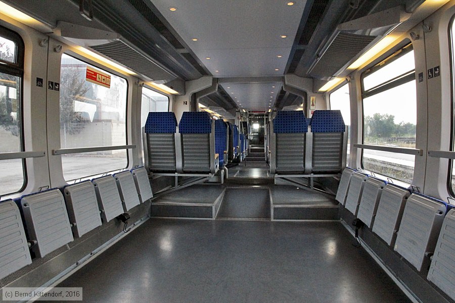 Deutsche Bahn - 943 002 - Innenansicht
/ Bild: db943002_bk1609230028.jpg